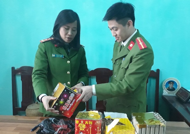 Huy động hơn 3.000 cán bộ xuống địa bàn đảm bảo cho dân ăn Tết - 1 Các đơn vị, lực lượng Công an Thanh Hóa phát hiện nhiều vụ vận chuyển, buôn bán pháo trái phép
