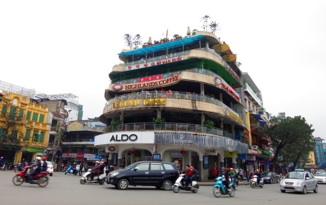 Những quán cà phê lý tưởng để ngắm pháo hoa ở Hà Nội - 4 (Ảnh: Internet)