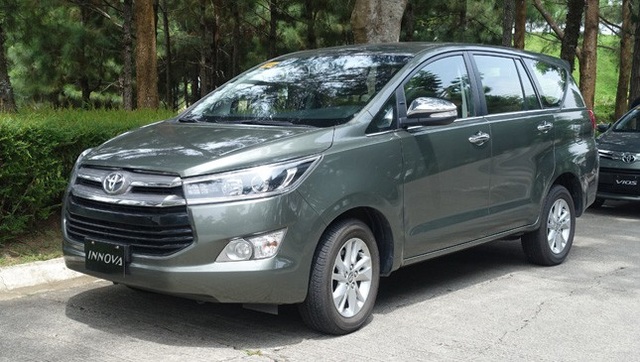 Top 10 xe đa dụng bán chạy nhất thế giới năm 2017 - 7
4. Toyota Innova (doanh số: 187.331 xe, tăng 6,2%) Đây là mẫu xe đa dụng bán chạy nhất Việt Nam trong nhiều năm liền, nhưng trên thế giới chỉ đứng thứ 4 trong năm 2017 vừa qua (tăng 2 bậc so với năm 2016)
