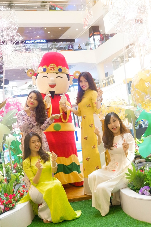 Áo dài lưu giữ hồn Tết Việt - 1 Áo dài lưu giữ hồn Tết Việt - 1