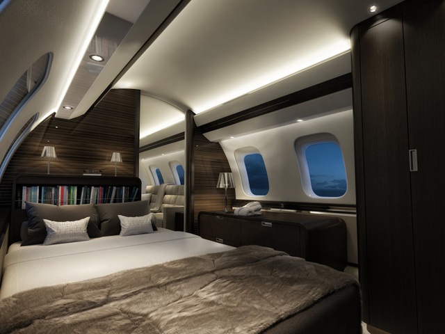 Global 7000 thậm chí có cả phòng ngủ riêng. Đây là thiết kế quan trọng của máy bay này để phục vụ cho hành khách trong những chuyến bay dài. Tầm hoạt động của Global 7000 hơn 13.600 km. (Ảnh: Bombardier)