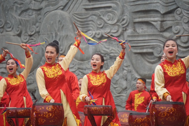 Thủ tướng dâng hương tại lễ kỷ niệm 229 năm chiến thắng Ngọc Hồi - Đống Đa - 6 Thủ tướng dâng hương tại lễ kỷ niệm 229 năm chiến thắng Ngọc Hồi - Đống Đa - 6
