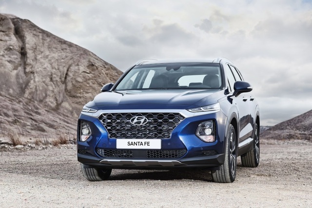 Hyundai Santa Fe thế hệ mới chính thức trình làng, giá chưa đến 600 triệu đồng - 5 Hyundai Santa Fe thế hệ mới chính thức trình làng, giá chưa đến 600 triệu đồng - 5
