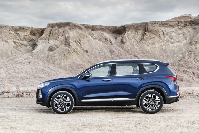 Hyundai Santa Fe thế hệ mới chính thức trình làng, giá chưa đến 600 triệu đồng - 6 Hyundai Santa Fe thế hệ mới chính thức trình làng, giá chưa đến 600 triệu đồng - 6