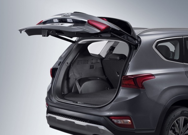 Hyundai Santa Fe thế hệ mới chính thức trình làng, giá chưa đến 600 triệu đồng - 3 Hyundai Santa Fe thế hệ mới chính thức trình làng, giá chưa đến 600 triệu đồng - 3