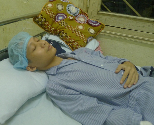 Bị vi khuẩn "tấn công" não và tim, tính mạng tân sinh viên báo chí nguy kịch - 1 Bị vi khuẩn tấn công não và tim khiến tính mạng của chàng tân sinh viên Báo chí bị de dọa.