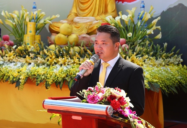 Tây Bắc có thêm Hội xuân Mở Cổng Trời Fansipan đặc sắc - 2
Ông Nguyễn Xuân Chiến, Giám đốc Sun World Fansipan Legend phát biểu khai mạc Hội xuân Mở cổng trời Fansipan
