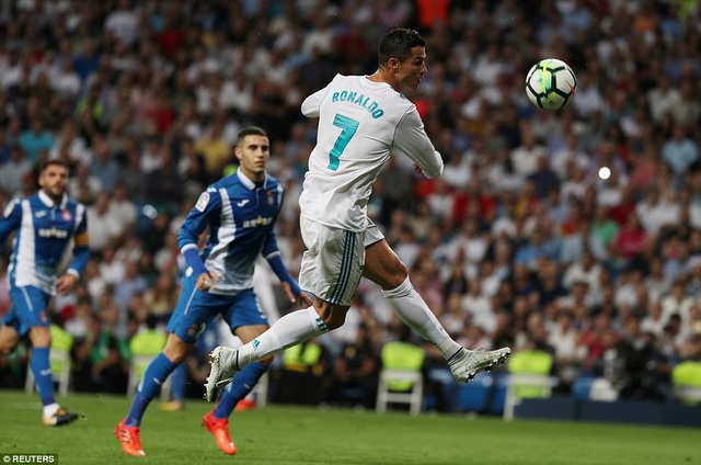 Real Madrid trước chuyến đi bão táp đến xứ Catalonia - 3
C.Ronaldo đang đạt phong độ cao và luôn có duyên ghi bàn trước Espanyol