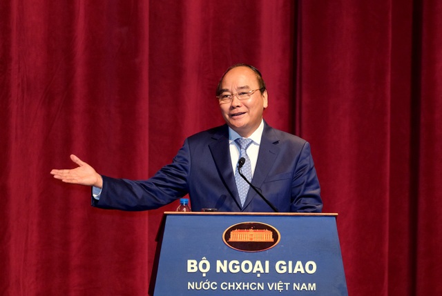 Thủ tướng: Đất nước cần những người dũng cảm để chống trì trệ, xuống cấp - 3 Thủ tướng: Cán bộ công chức Bộ Ngoại giao cần đưa ra các sáng kiến mới, những ý tướng mới để chống trì trệ, cản trở sự phát triển đất nước.