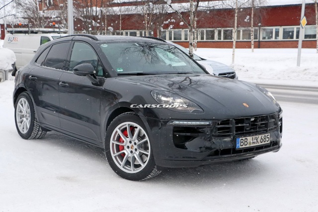 Porsche bác bỏ tin ngừng sản xuất xe động cơ diesel - 1
Porsche Macan 2019 trên đường chạy thử