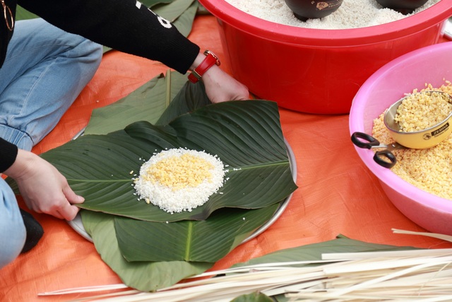 Học sinh trường Lương Thế Vinh mang ước nguyện của thầy Văn Như Cương lên miền núi - 2 Học sinh trường Lương Thế Vinh mang ước nguyện của thầy Văn Như Cương lên miền núi - 2