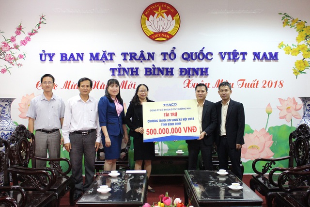 THACO trao tặng 25 tỷ đồng ủng hộ người nghèo ăn Tết - 2
THACO trao tặng tài trợ cho chương trình an sinh xã hội tỉnh Bình Định