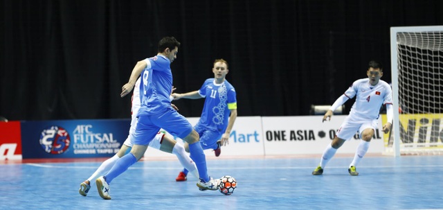 Đội bóng vùng Trung Á tỏ ra sắc sảo hơn trong các pha tấn công và dứt điểm