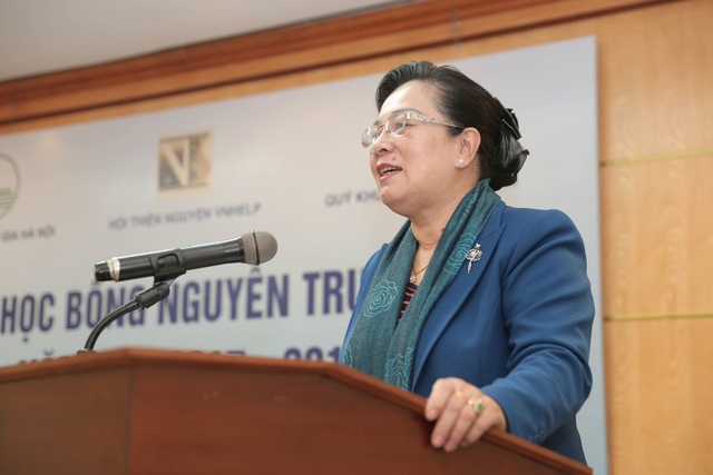 40 suất học bổng Nguyễn Trường Tộ đầu tiên đến với sinh viên nghèo vượt khó Hà Nội - 5 40 suất học bổng Nguyễn Trường Tộ đầu tiên đến với sinh viên nghèo vượt khó Hà Nội - 5