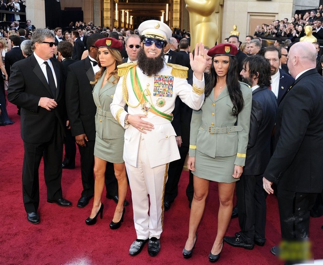 Những khoảnh khắc “ái ngại” nhất từng thấy tại lễ trao giải Oscar - 11 Nghệ sĩ bị cấm dự giải Oscar vì trò lố