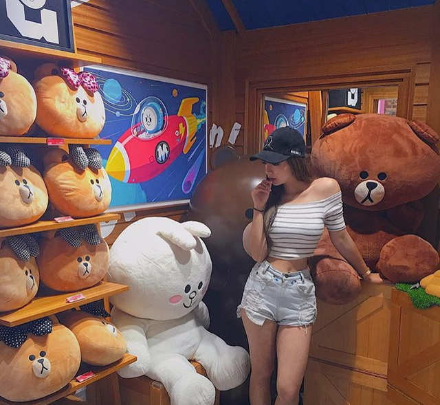 Katleen Phan Võ: 9X xinh đẹp nóng bỏng mang đai đen võ Vịnh Xuân - 9 Katleen Phan Võ: 9X xinh đẹp nóng bỏng mang đai đen võ Vịnh Xuân - 9