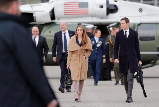Nhan sắc "vạn người mê" của nữ cố vấn truyền thông bên cạnh Tổng thống Trump - 2
Trước khi trở thành cố vấn truyền thông Nhà Trắng, cô từng có thời gian là người mẫu kiêm diễn viên nhờ ngoại hình xinh đẹp, cuốn hút. Cô từng là đại diện cho thương hiệu thời trang cao cấp Ralph Lauren.