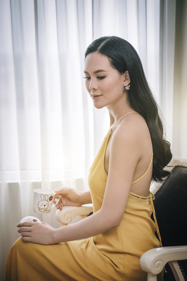 Bí ẩn sau đám cưới chục tỷ đồng với đại gia mía đường của người đẹp Hoàn vũ - 6 Bí ẩn sau đám cưới chục tỷ đồng với đại gia mía đường của người đẹp Hoàn vũ - 6