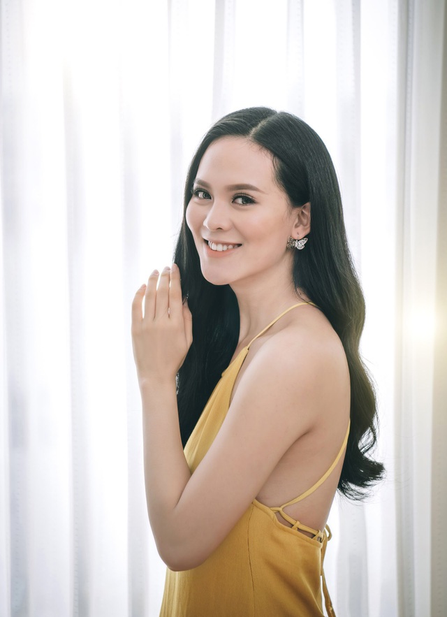 Bí ẩn sau đám cưới chục tỷ đồng với đại gia mía đường của người đẹp Hoàn vũ - 8 Bí ẩn sau đám cưới chục tỷ đồng với đại gia mía đường của người đẹp Hoàn vũ - 8