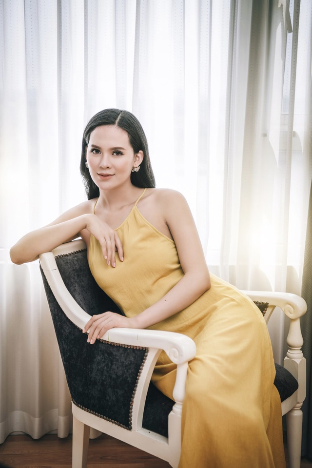 Bí ẩn sau đám cưới chục tỷ đồng với đại gia mía đường của người đẹp Hoàn vũ - 9 Bí ẩn sau đám cưới chục tỷ đồng với đại gia mía đường của người đẹp Hoàn vũ - 9