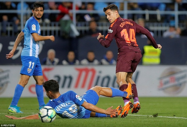 Messi vắng mặt, Suarez và Coutinho giúp Barca giành 3 điểm - 3
Coutinho giật gót ghi bàn nâng tỷ số lên 2-0 cho Barcelona