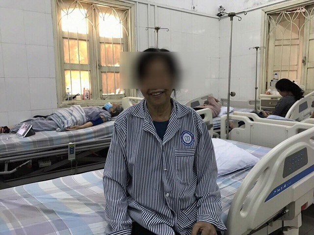 Bỏ thuốc 7 ngày, người phụ nữ suýt chết vì không kiểm soát được đường huyết - 1
Bệnh nhân được cấp cứu thành công, qua cơn nguy kịch dù đã hôn mê vì đường huyết tăng vọt gấp hơn 10 lần bình thường.