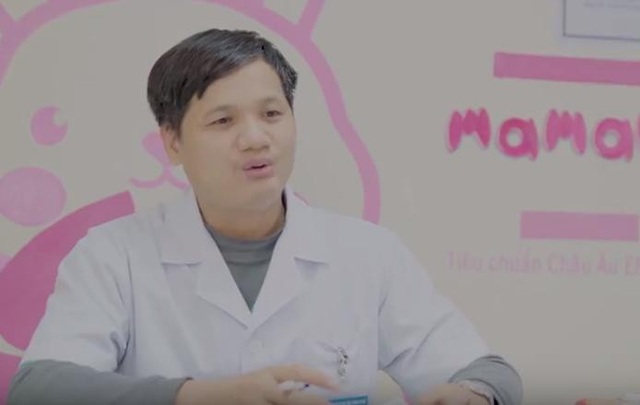 3 lợi ích bất ngờ khi dùng khăn ướt đúng chuẩn vệ sinh cho bé - 2 TS Lê Minh Trác - Giám đốc Trung Tâm Sơ Sinh, Bệnh Viện Phụ Sản Trung Ương chia sẻ tác dụng làm sạch vi khuẩn của chất kháng khuẩn có trong khăn ướt “chuẩn”