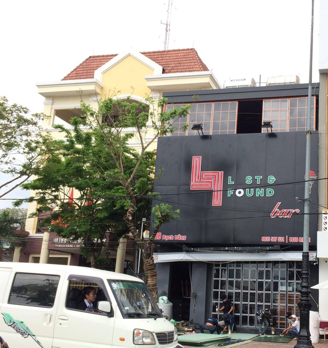 Phóng viên Báo Giao thông tố bị hành hung, giam lỏng ở quán bar - 2 Quán bar Lost & Found - nơi phóng viên Hứa Vĩnh Nhân bị hành hung