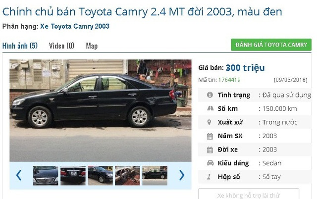 Những chiếc ô tô cũ đang rao bán giá 300 triệu đồng tại Việt Nam - 3
Với 300 triệu đồng, bạn có thể “tậu” chiếc Toyota Camry 2.4 MT đời 2003, màu đen này. Xe được giới thiệu là xe nhà ít sử dùng, mới đi 10 vạn km. 