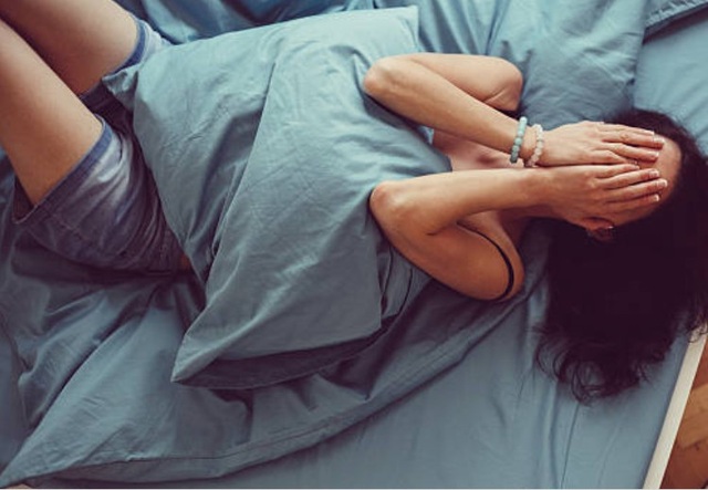 Bị phát hiện “đi gái”, chồng đưa lý do “vì thương vợ” - 1 Bị phát hiện “đi gái”, chồng đưa lý do “vì thương vợ” - 1