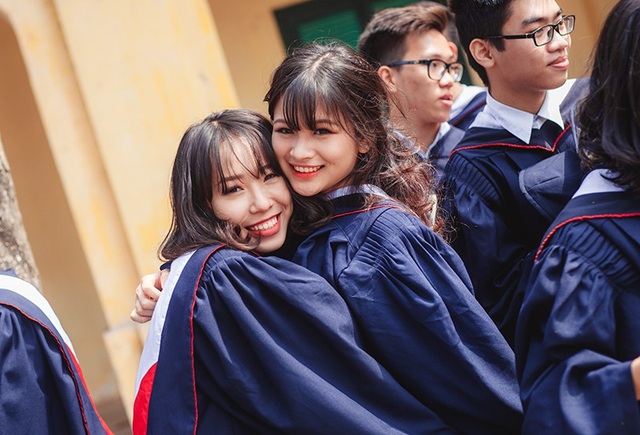 Chân Thiện Mỹ - Nữ sinh Ngoại giao xinh đẹp có cái tên hiếm lạ - 5 Thiện Mỹ và bạn bè