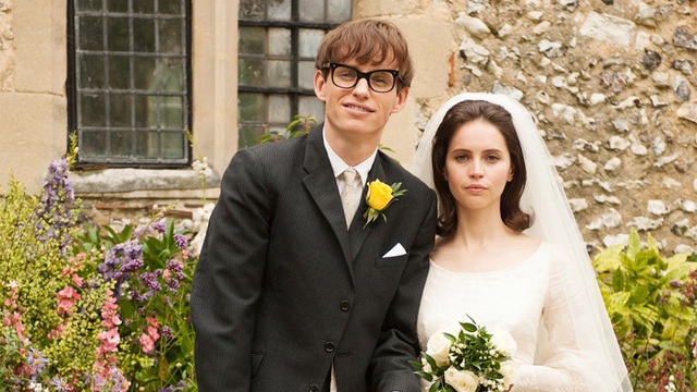 Stephen Hawking trong siêu phẩm điện ảnh “Thuyết yêu thương” - 1 Cảnh trong phim “The Theory of Everything” (Thuyết yêu thương - 2014)