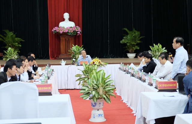 Bí thư Đà Nẵng: "Nhà khách Thành ủy toàn con em người nọ người kia" - 1 Bí thư Thành ủy Đà Nẵng làm việc tại Quận ủy Liên Chiểu sáng 14/3