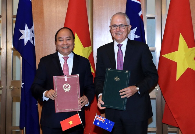 Việt Nam - Australia thiết lập quan hệ Đối tác chiến lược - 1 Thủ tướng Nguyễn Xuân Phúc và Thủ tướng Australia ký Tuyên bố chung nâng quan hệ hai nước lên Đối tác chiến lược từ ngày 15/3/2018