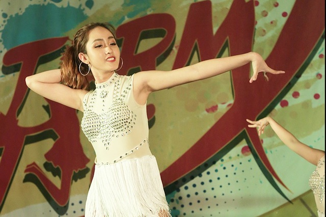 Nữ sinh Ngoại thương “gây thương nhớ” vì vẻ đẹp đậm "chất Tây" - 5 Thảo có gương mặt rất “Tây”, dù trong gia đình không có ai là người nước ngoài