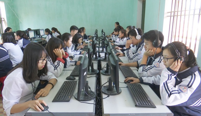 Hơn 65.000 thí sinh tham gia cuộc thi Olympic tiếng Anh trực tuyến - 2 Hơn 65.000 thí sinh tham gia cuộc thi Olympic tiếng Anh trực tuyến - 2