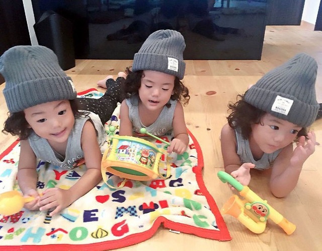 Bộ ảnh dễ thương của bà mẹ 5 con hot nhất Nhật Bản - 7 Bộ ảnh dễ thương của bà mẹ 5 con hot nhất Nhật Bản - 7