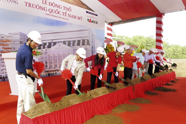Tập đoàn Giáo dục Văn Lang tổ chức lễ động thổ Dự án trường Quốc tế Nam Mỹ UTI - 3
Lễ động thổ Dự án trường Quốc tế Nam Mỹ UTI.