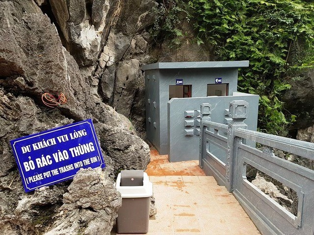 Công trình siêu “khủng” không phép trong di sản Tràng An - 4 Nhà vệ sinh được doanh nghiệp xây dựng ngay trên lưng chừng núi làm nhếch nhác Di sản văn hóa và thiên nhiên thế giới có một không hai của Việt Nam.