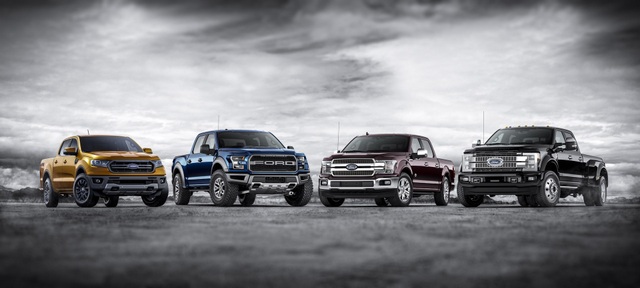"Khủng long" Ford F-150 sắp có phiên bản hybrid - 1
Danh mục xe bán tải hiện nay của Ford