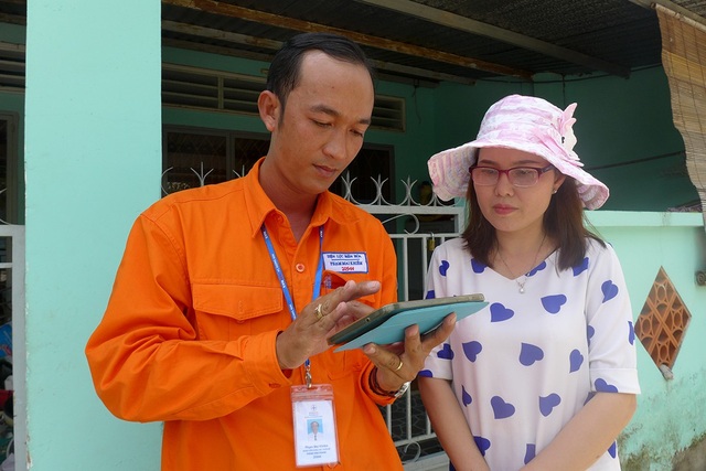 Tổng công ty Điện lực miền Nam: Thay đổi để hài lòng "thượng đế" - 1 EVNSPC tiếp tục đẩy mạnh áp dụng công nghệ, cải tiến dịch vụ để phục vụ khách hàng tốt hơn