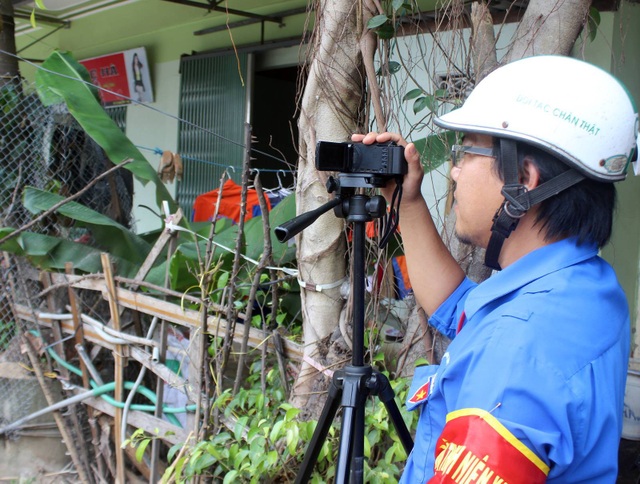 Hiệu quả mô hình “Camera an toàn giao thông” - 5 Camera được quay từ một góc bí mật ghi lại những hình ảnh vi phạm luật an toàn giao thông của các em học sinh