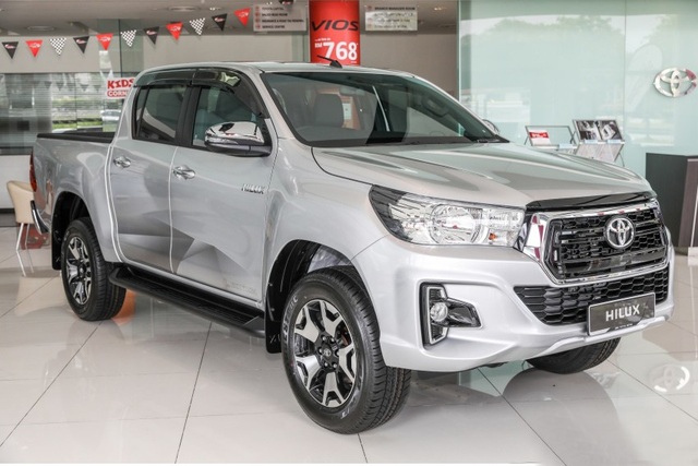 Toyota Hilux ra mắt phiên bản mới - 4 Toyota Hilux ra mắt phiên bản mới - 4