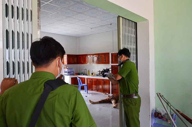 Vụ nạn nhân với 14 nhát đâm trên người: Nghi án giết người cướp tài sản - 1 Hiện trường vụ giết người xảy ra tại nhà bà Phan Thị Đ.