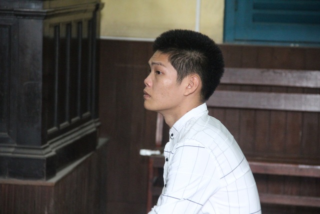 Sợ bị hàng xóm đánh, cha giăng dây điện ngay cửa làm chết con trai 4 tuổi - 1 Bị cáo Hải lãnh 12 năm tù.