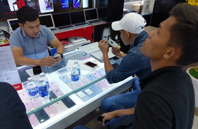 iPhone cũ bán chạy trong đợt nghỉ lễ dài ngày - 1 Nhiều mẫu iPhone cũ hút khách ngày nghỉ lễ