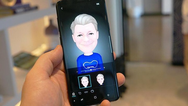 Những biểu tượng cảm xúc kéo mọi người xích lại gần nhau - 2 AR Emoji trên Samsung Galaxy S9/S9+