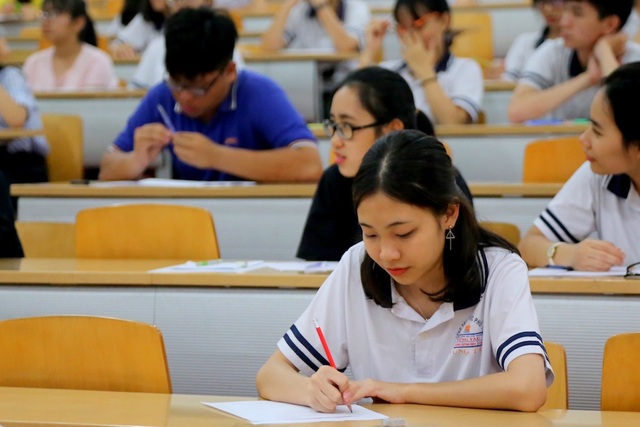 4.800 thí sinh sẽ tham dự kỳ thi đánh giá năng lực của ĐH Quốc gia TPHCM - 1 Thí sinh trong kỳ thi kiểm tra năng lực của trường ĐH thành viên ĐH Quốc gia TPHCM