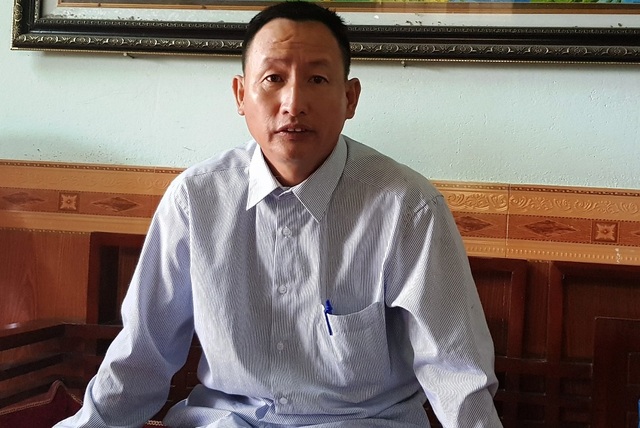 Đang thụ án về tội giết người vẫn về nhà đi làm thợ xây! - 5
Ông Nguyễn Văn Thịnh - Xóm trưởng xóm 7, xã Nghi Vạn cho biết: Phía xóm cũng đã nhiều lần có ý kiến phản ánh lên xã về sự việc này.