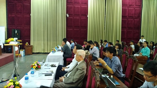 Phát triển kinh tế dược liệu Việt Nam dựa trên nền tảng văn hóa thảo dược - 2
Đông đảo các nhà khoa học tham gia tọa đàm.
